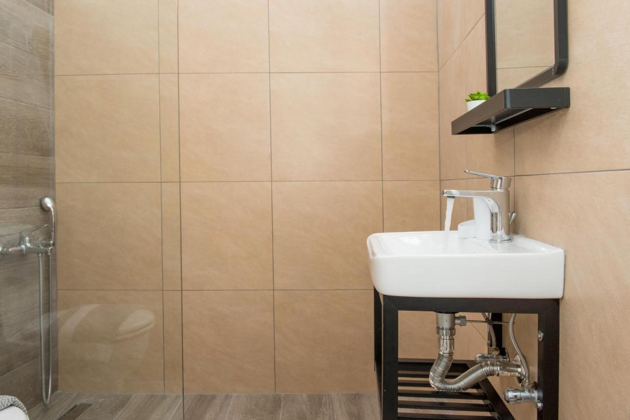 Kristina Stelios Apartment Platanés Екстериор снимка